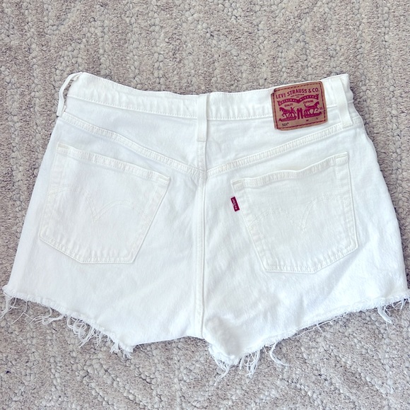 Levi 501 Jean Shorts - Picture 2 of 4